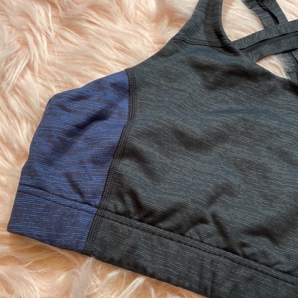 Outdoor Voices Tech Sweat Key Black Blue Sports Bra sz S - Picture 4 of 11